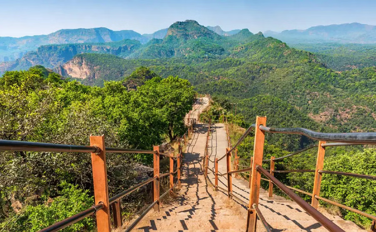 Pachmarhi: Hills and thrills in the heart of India - Savaari Car Rentals  Blog