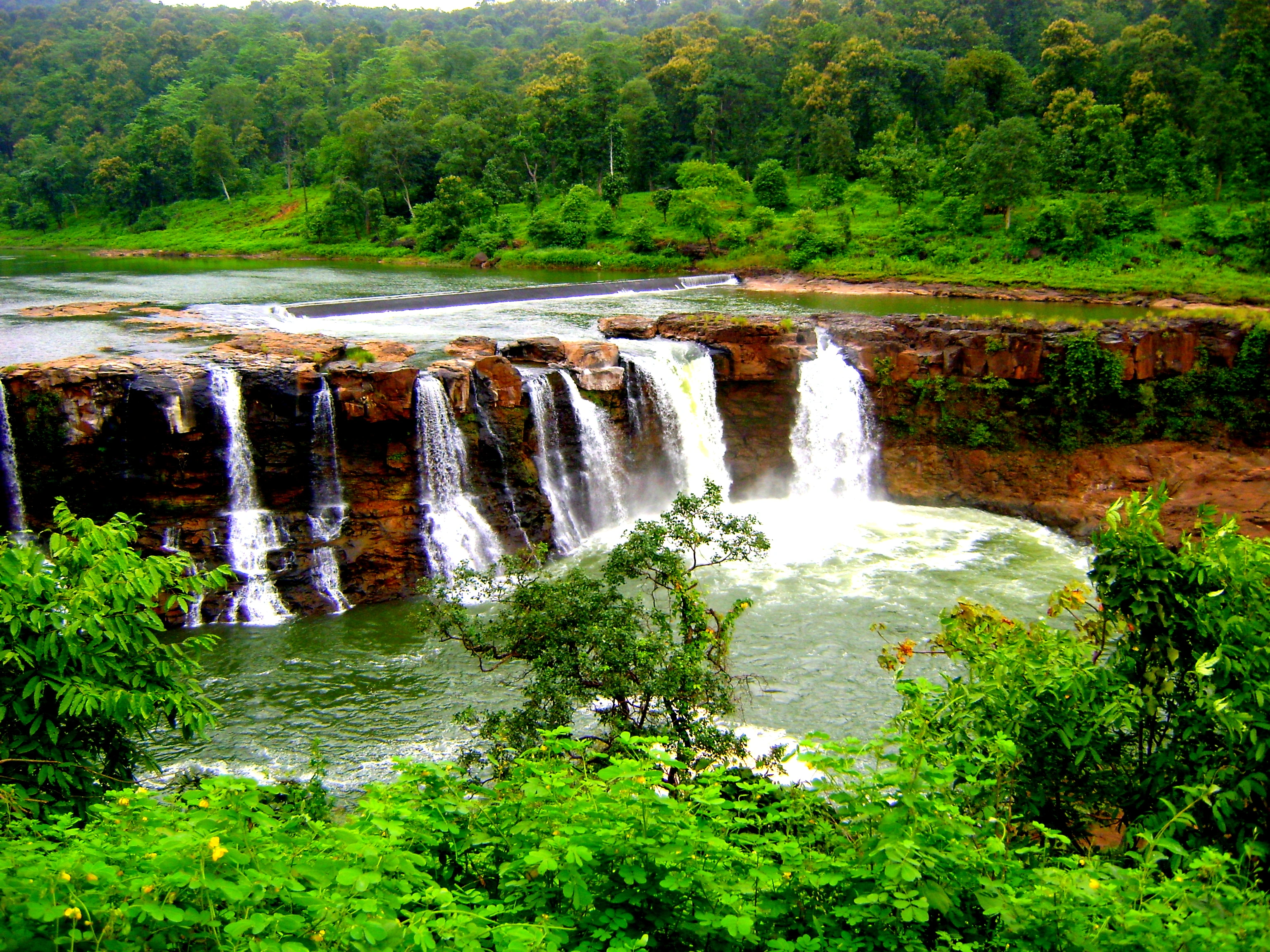 Gira Waterfalls Saputara