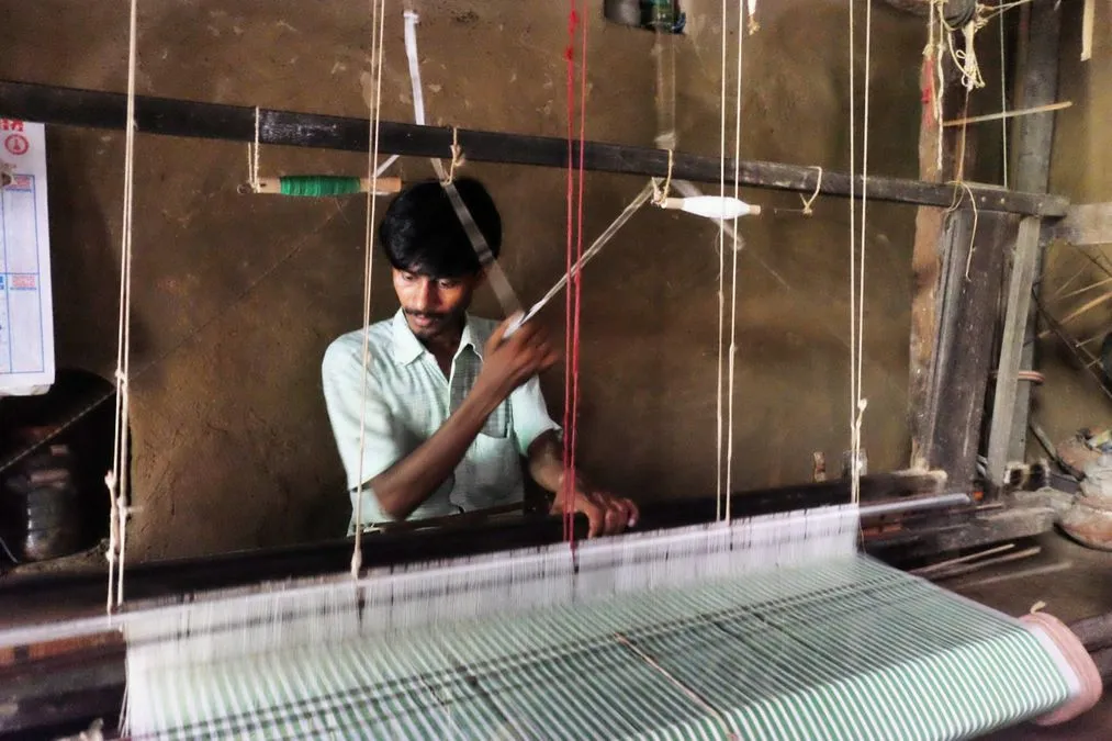 Traditional muslin weaving