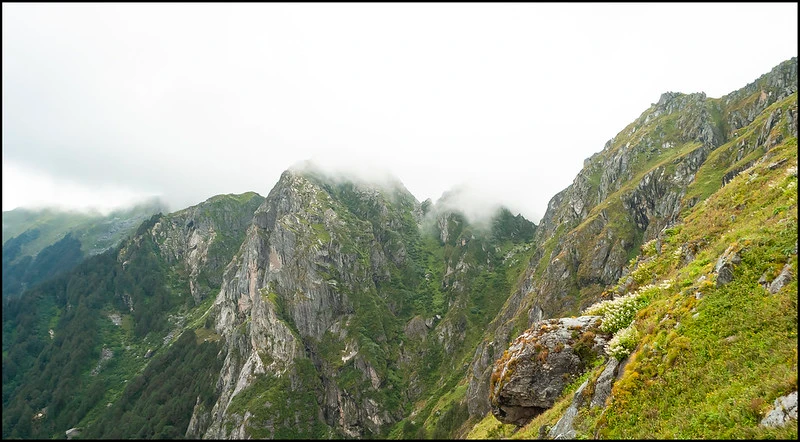 Great Himalayan National Park Trail