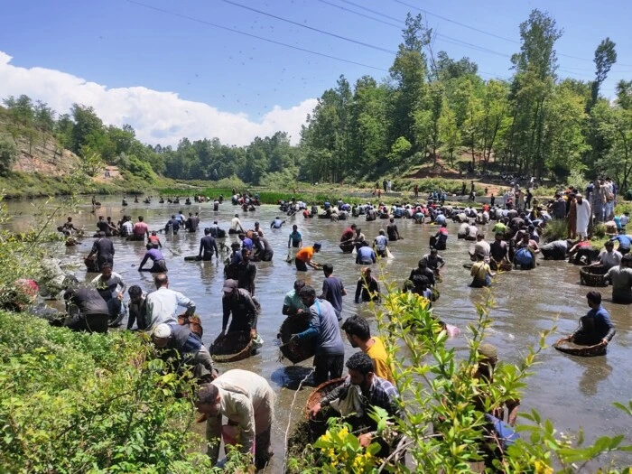 Panzath village basket fishing festival, Kashmir