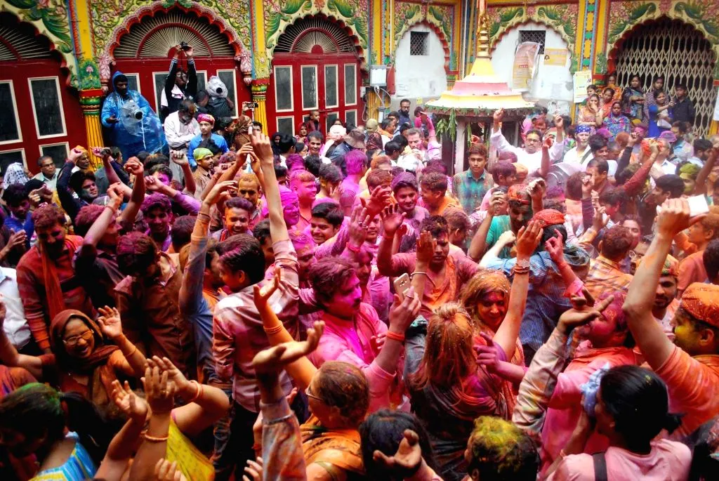 Holi in Dwarkadhish Temple