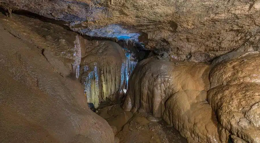 Siju Caves in Meghalaya